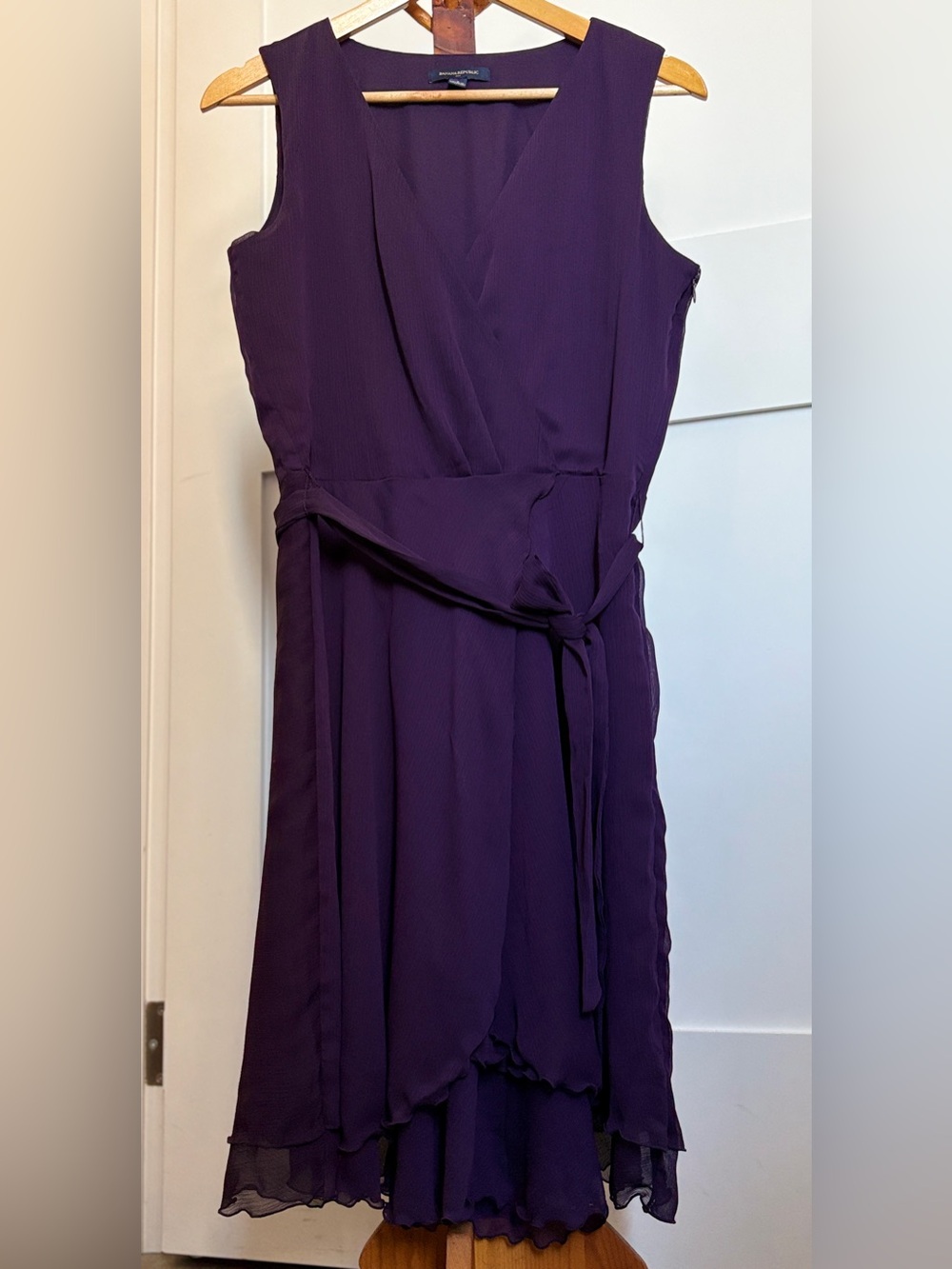 Banana Republic Purple Faux Wrap Midi Dress Chiffon Ruffle Size 8 Sleeveless